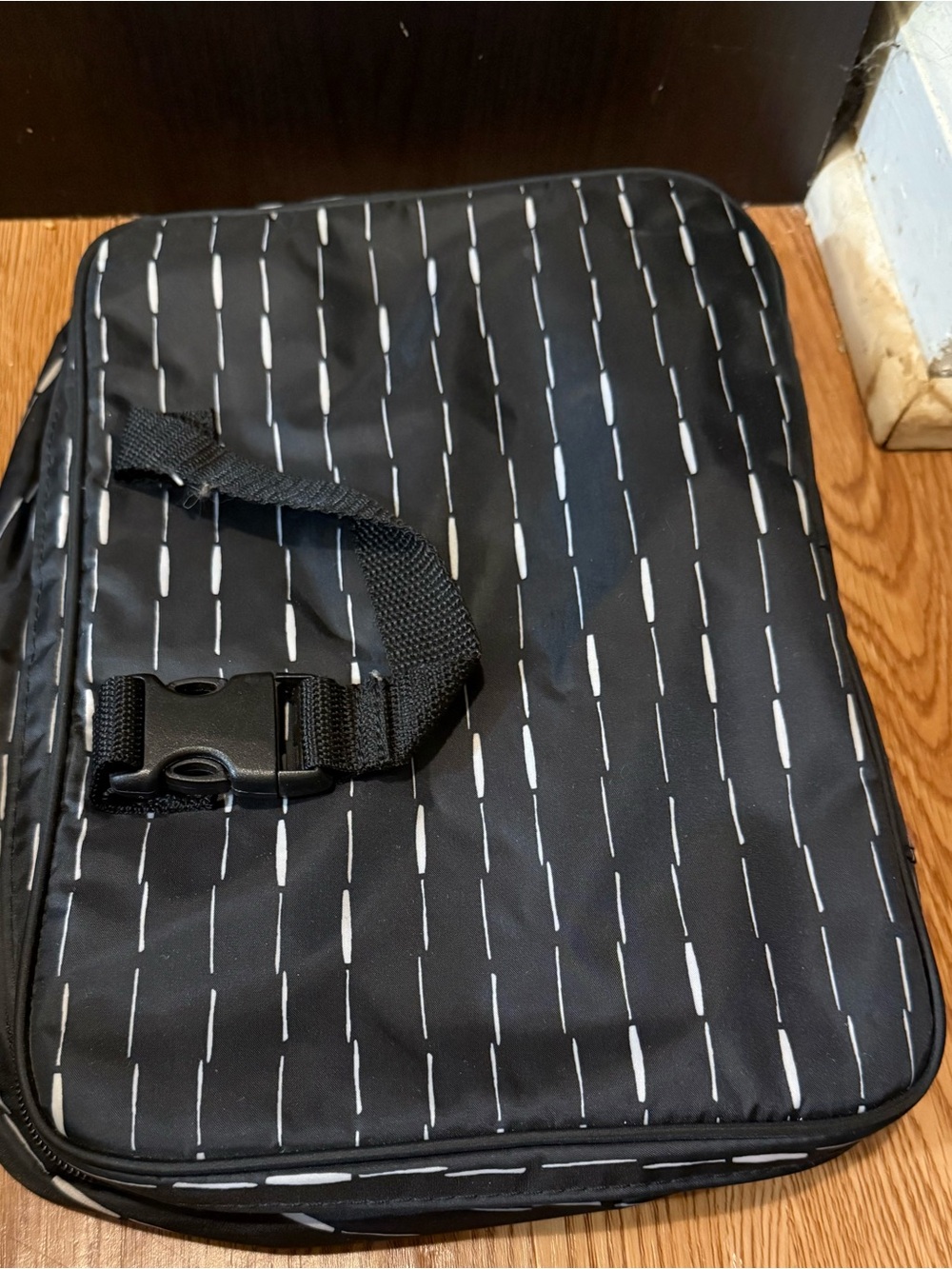 Thirty-One Black & White Dash Travel Organizer